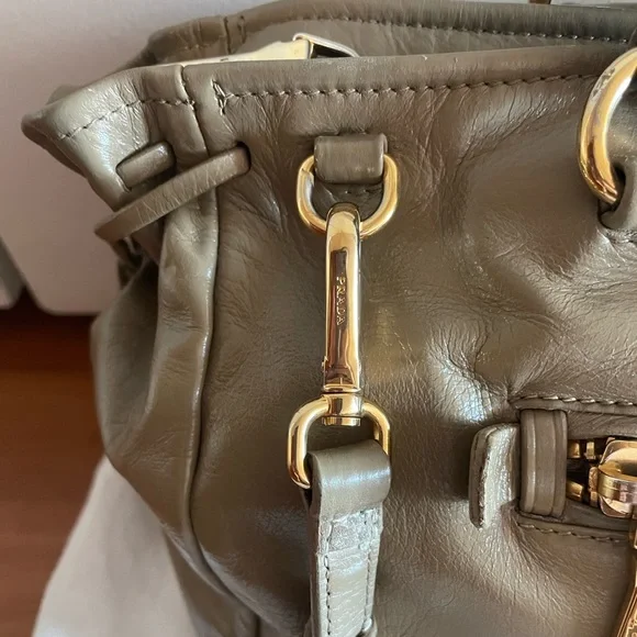 Prada Brown Calfskin ‘Vitello’ Shine Leather Handbag Purse w/ Crossbody Strap